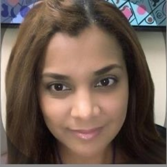 Meet your Posher, Lisa - Picture 1 of 1